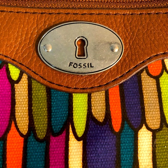 Fossil Multi-Color “Key-Per” Wristlet Clutch Wallet - Picture 5 of 10